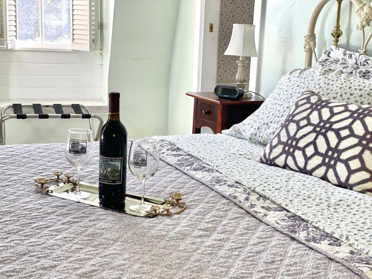 The Langworthy Inn & Winery Вестерлі Номер фото